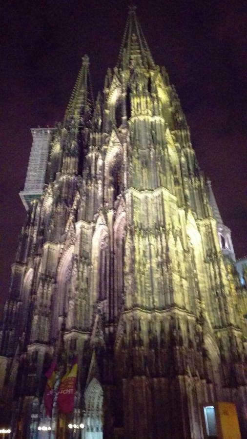 Koeln Deutz/Messe, Lanxess Arena Apartment Екстериор снимка